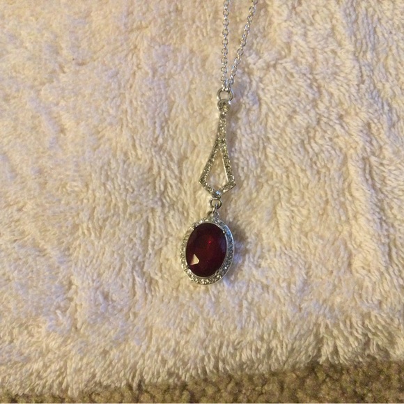 Avon Ravishing Red Tennis Bracelet, Pendant Necklace and Earrings - Picture 5 of 6